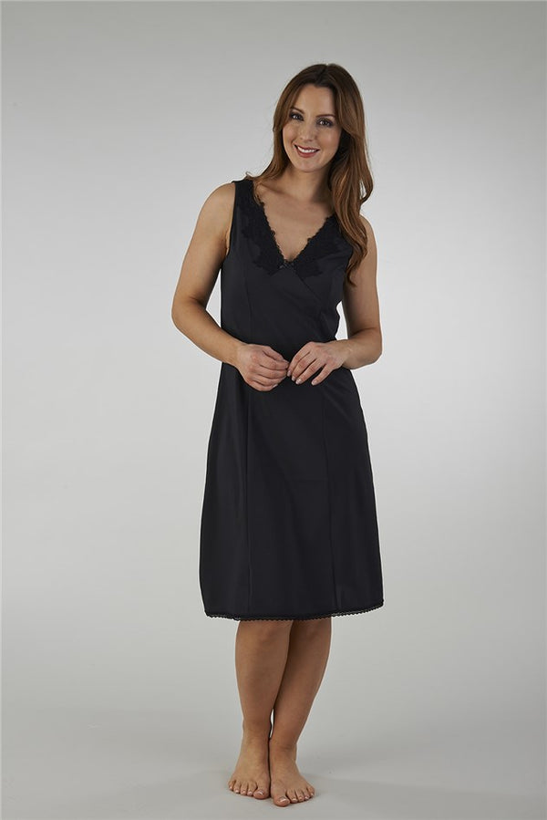 slenderella Gaspé Crepe 39'' Built Up Shoulder Full Slip GL820