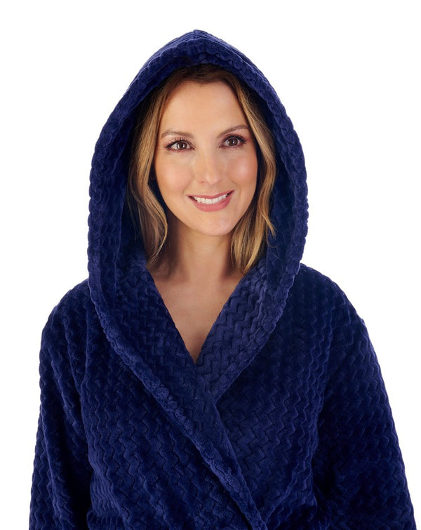 Slenderella Zig-Zag Pattern Fleece 46" Hooded Wrap Housecoat HC02319