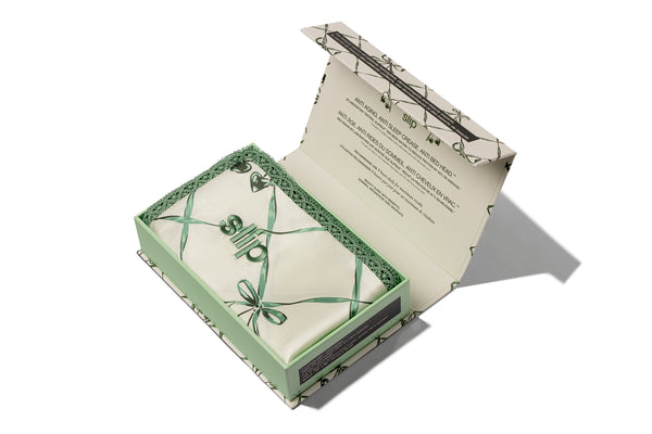 Slip Wintergreen Queen Zippered Pillowcase With Lace Trim