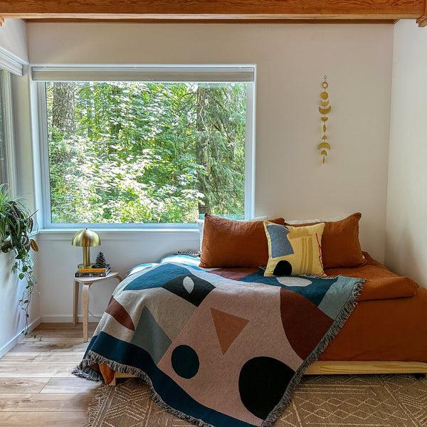 Slowdown Studio Alizée Cayla Felix Throw