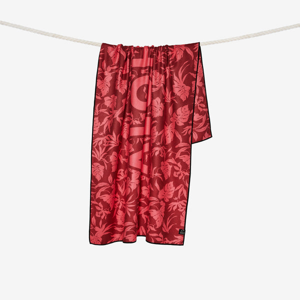 Slowtide Alohauke Performance Quick-Dry Travel Towel - Guava