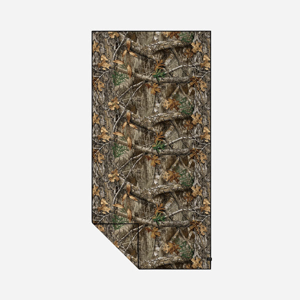 slowtide Realtree Performance Quick-Dry Travel Towel