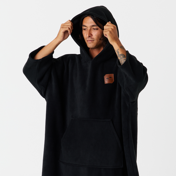 Slowtide Everyday Chilling Fleece Poncho
