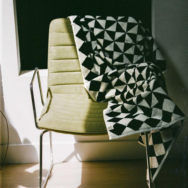 Slowtide Gatsby Bath Towel - Black