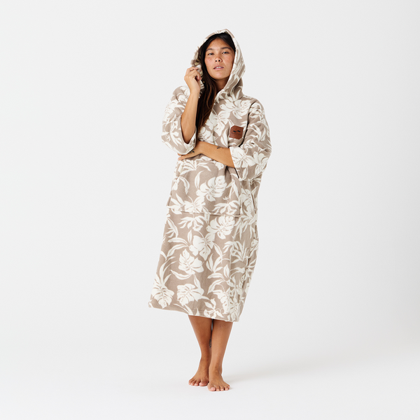 slowtide Hauke Chilling Fleece Poncho