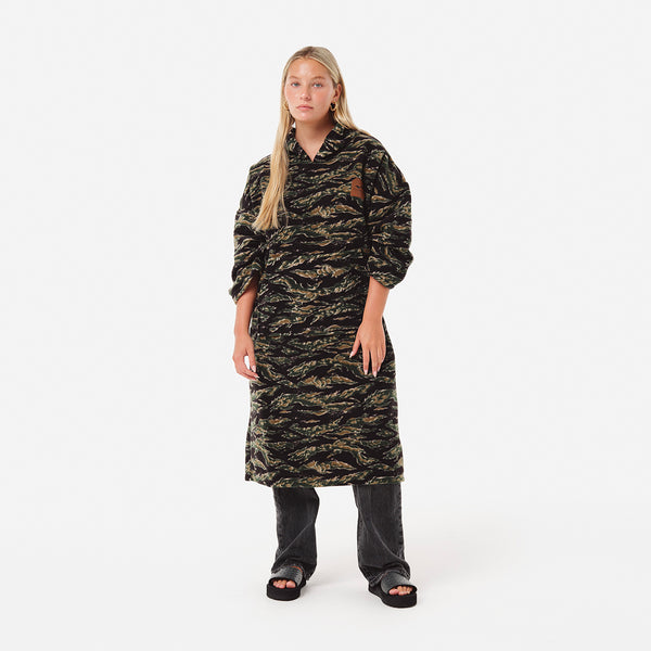 Slowtide Major Chilling Fleece Poncho