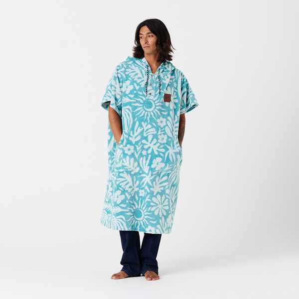 Slowtide Sunny Extra-Warm Poncho - Sky Blue