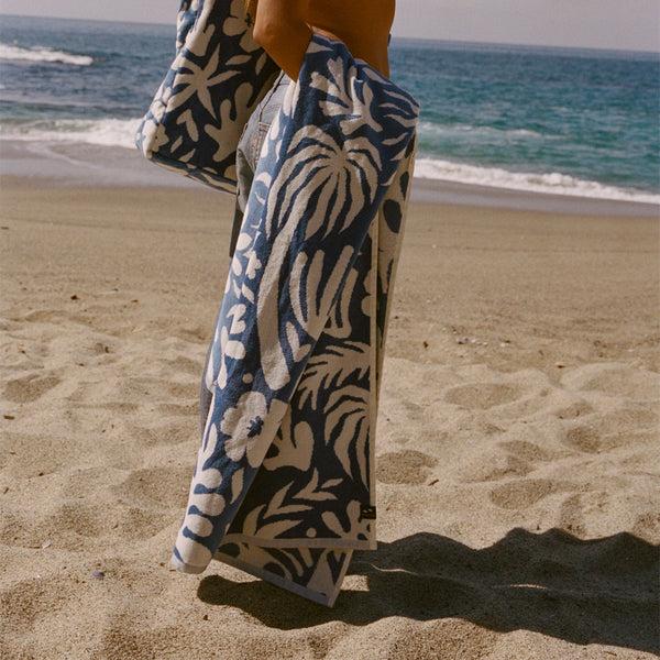 Slowtide Sunny Premium Woven Towel - Dusty Blue