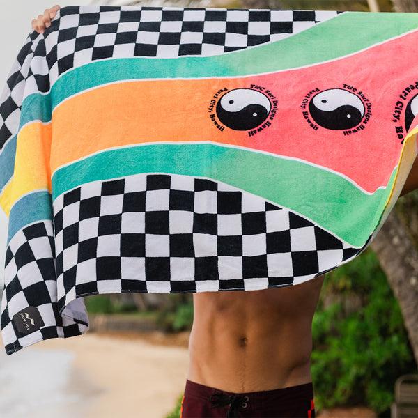 Slowtide Town & Country Beach Towel - Guava