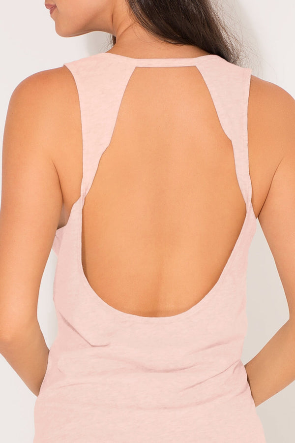 Smart & Sexy Graphic Twist Back Tank Top | Blushing Rose Rose & Shine