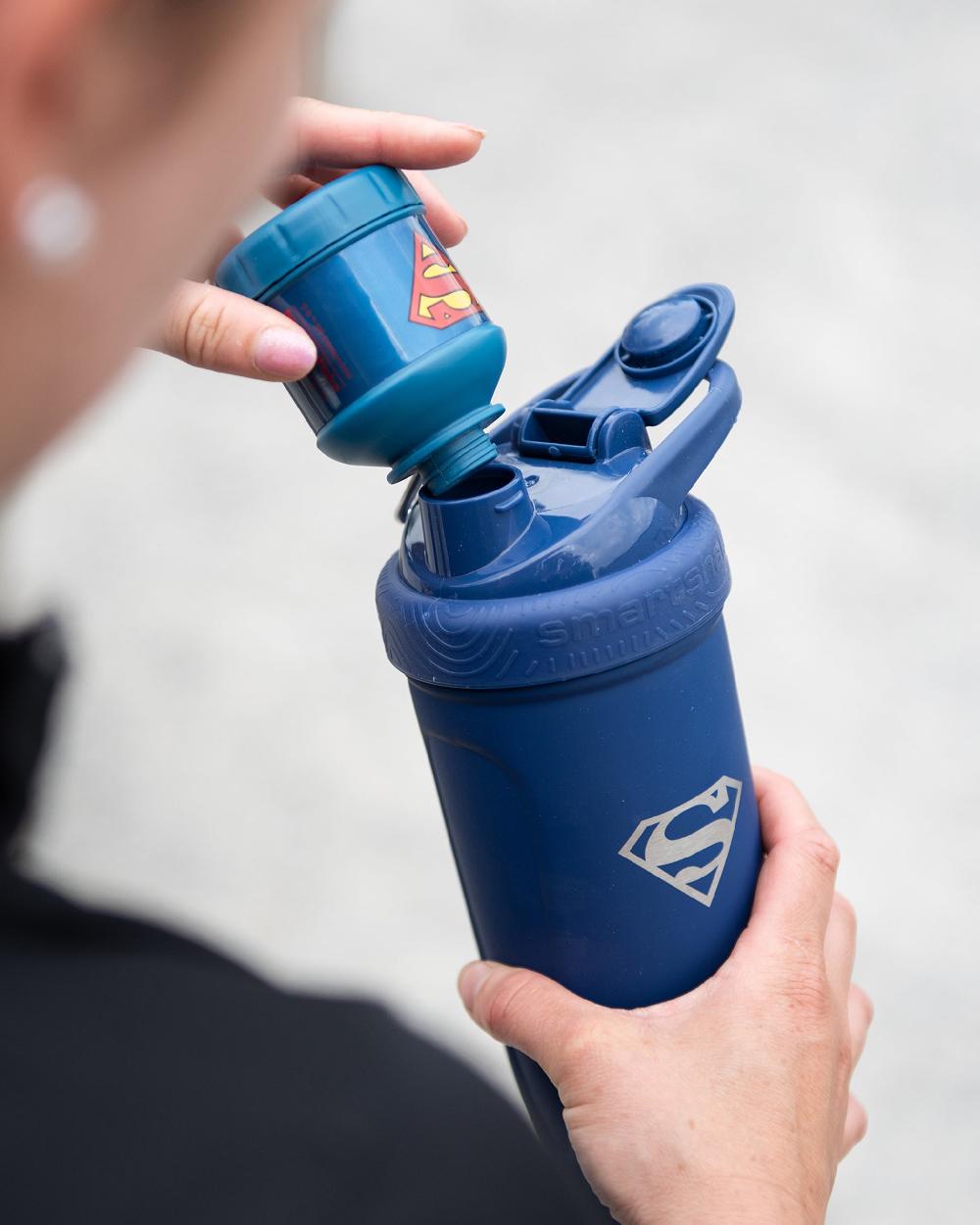 Smartshake Whey2Go Funnel Superman