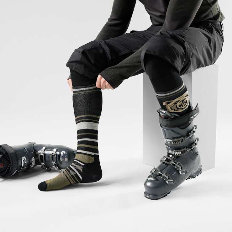 Smartwool Ski Growling Grizzly Over The Calf Socks