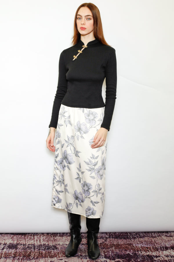 Snow Xue Gao Cotton Black Qipao Ribbed Sweater With Gold Knot