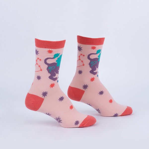 Sock It To Me Leo Greeting Card With Socks