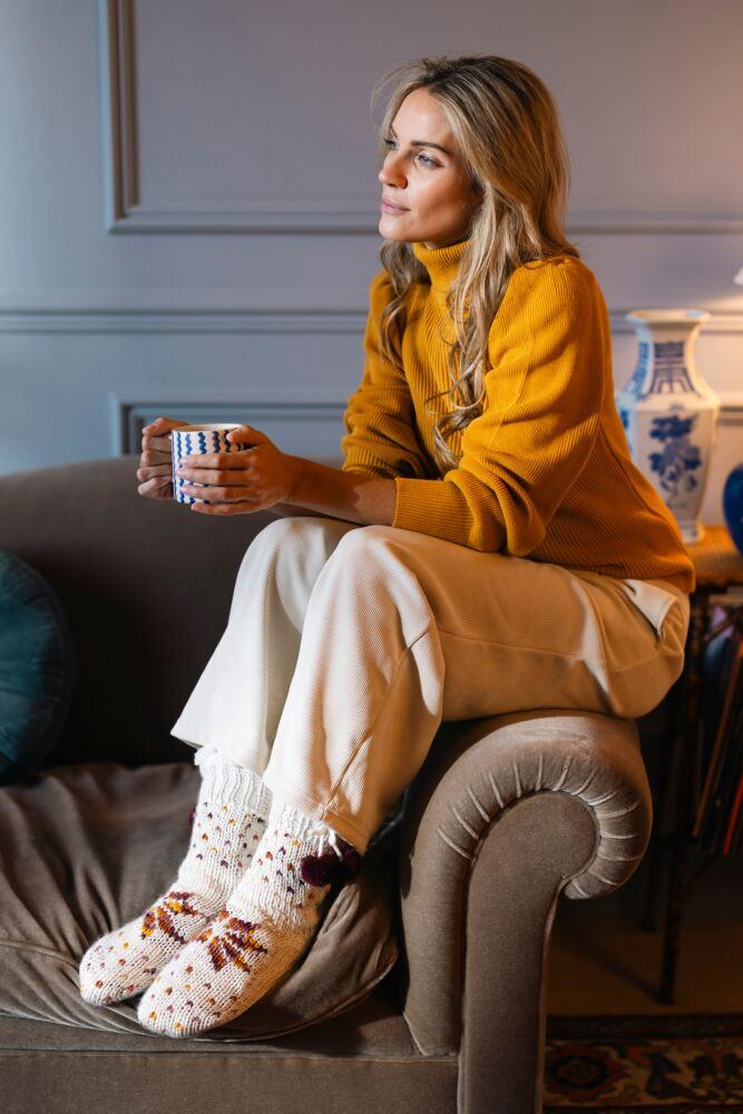 Sockshop ELLEWomens Chunky Sherpa Lined Cosy Moccasin Socks With Pom Pom