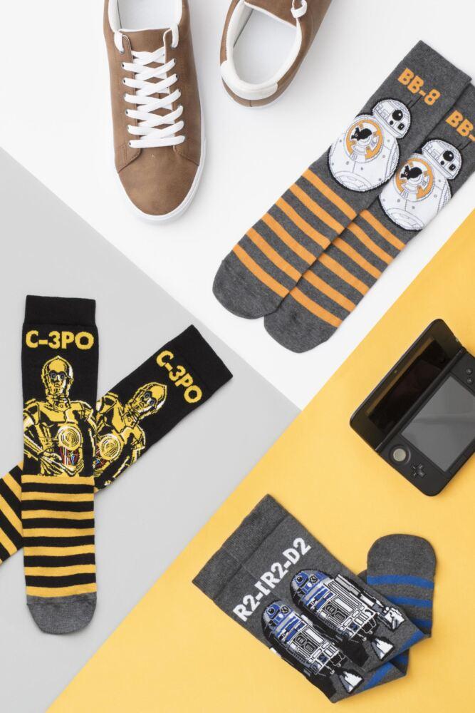 Sockshop Film & TV CharactersMens Cotton Star Wars R2-D2 C-3PO & BB-8 Socks 3-Pair