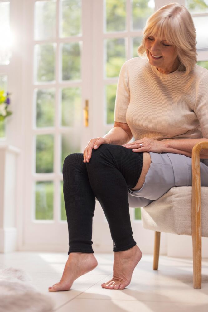 Sockshop Heat HoldersMens & Womens 1.1 Tog FootNurse Knee & Leg Lite Warmers