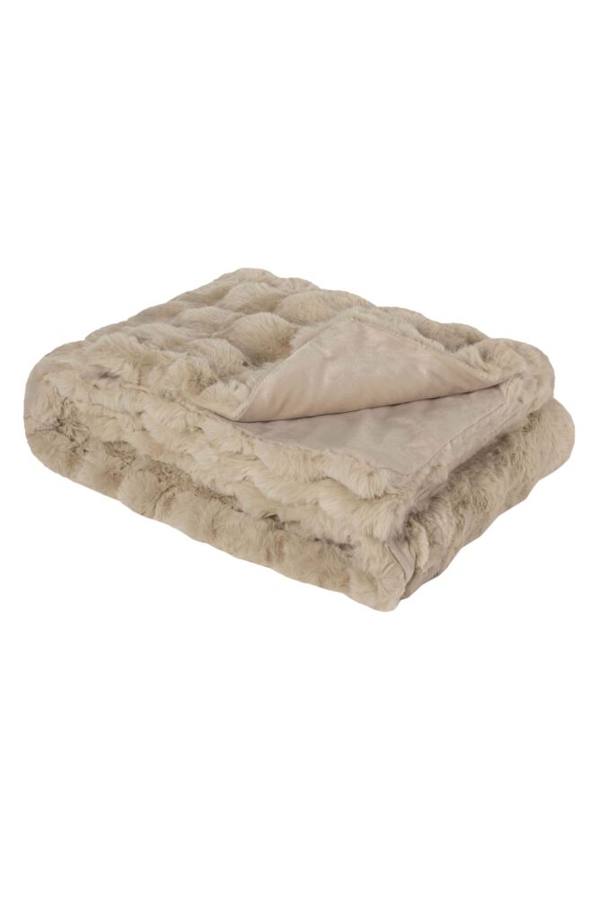 Sockshop Heat HoldersSnuggle Ups 3.7 TOG Faux Fur Luxury Blanket