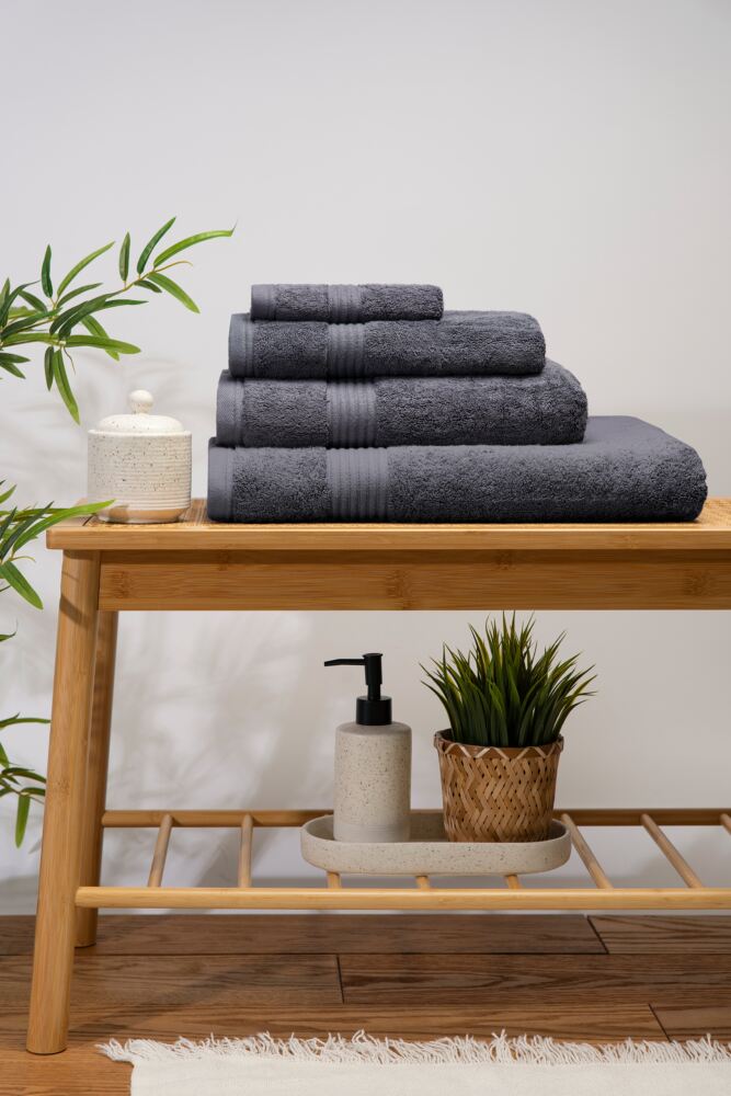 Sockshop Lazy PandaMens & Womens Bamboo Super Soft Bath Sheet