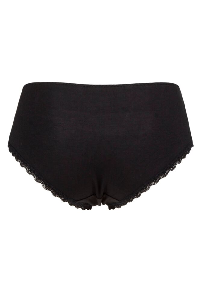 Sockshop Lazy PandaWomens Bamboo Low Rise Shorties 3-Pair