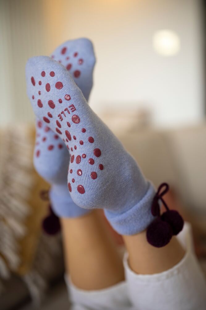 Sockshop ELLEWomens Slipper Socks With Pompoms