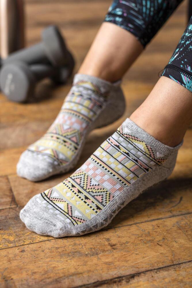 Sockshop Tavi NoirWomens Organic Cotton Savvy Low Rise Yoga Socks With Grip