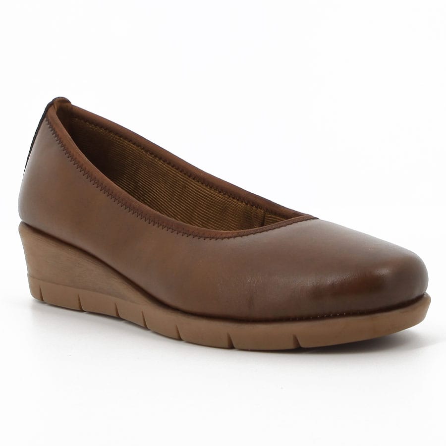 Soft Style Hush Puppies Gracen Leather Slip On Casuals Tan