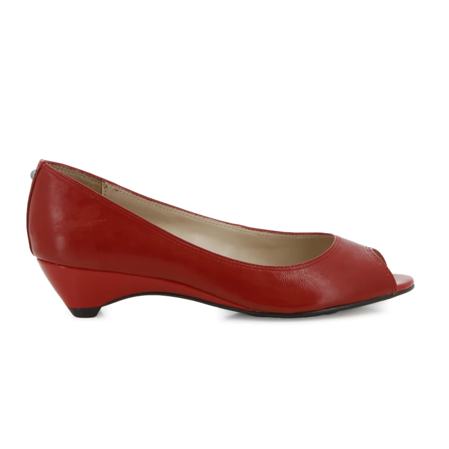soft style Hush Puppies Nadine Low Heels Red Crinkle Patent