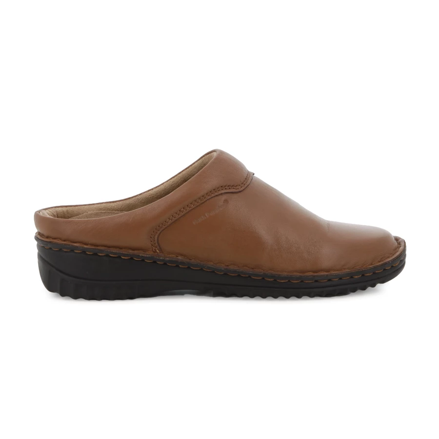 soft style Hush Puppies Nurse Casuals Tan