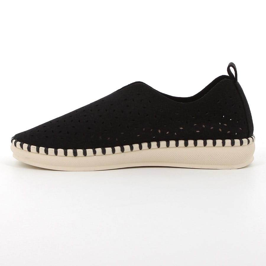 Soft Style Hush Puppies Sienna Casuals Black