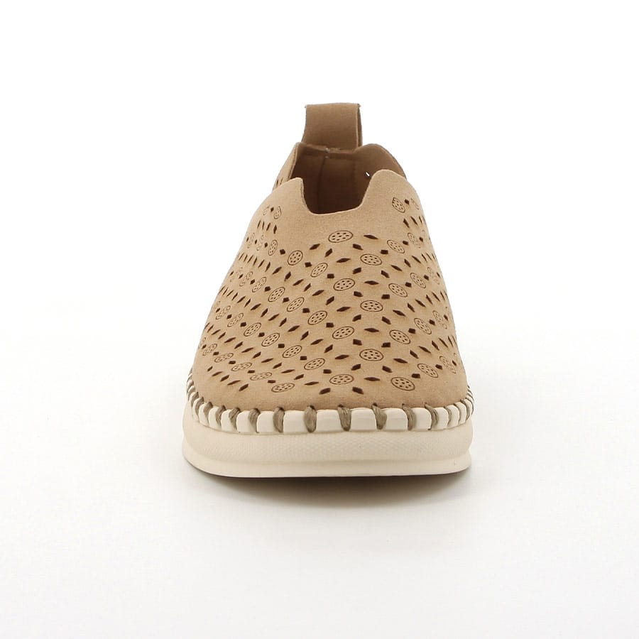Soft Style Hush Puppies Sienna Casuals Tan