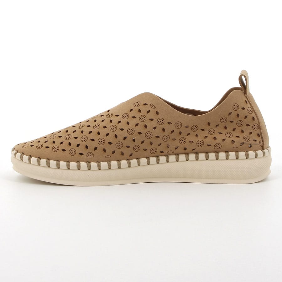 Soft Style Hush Puppies Sienna Casuals Tan
