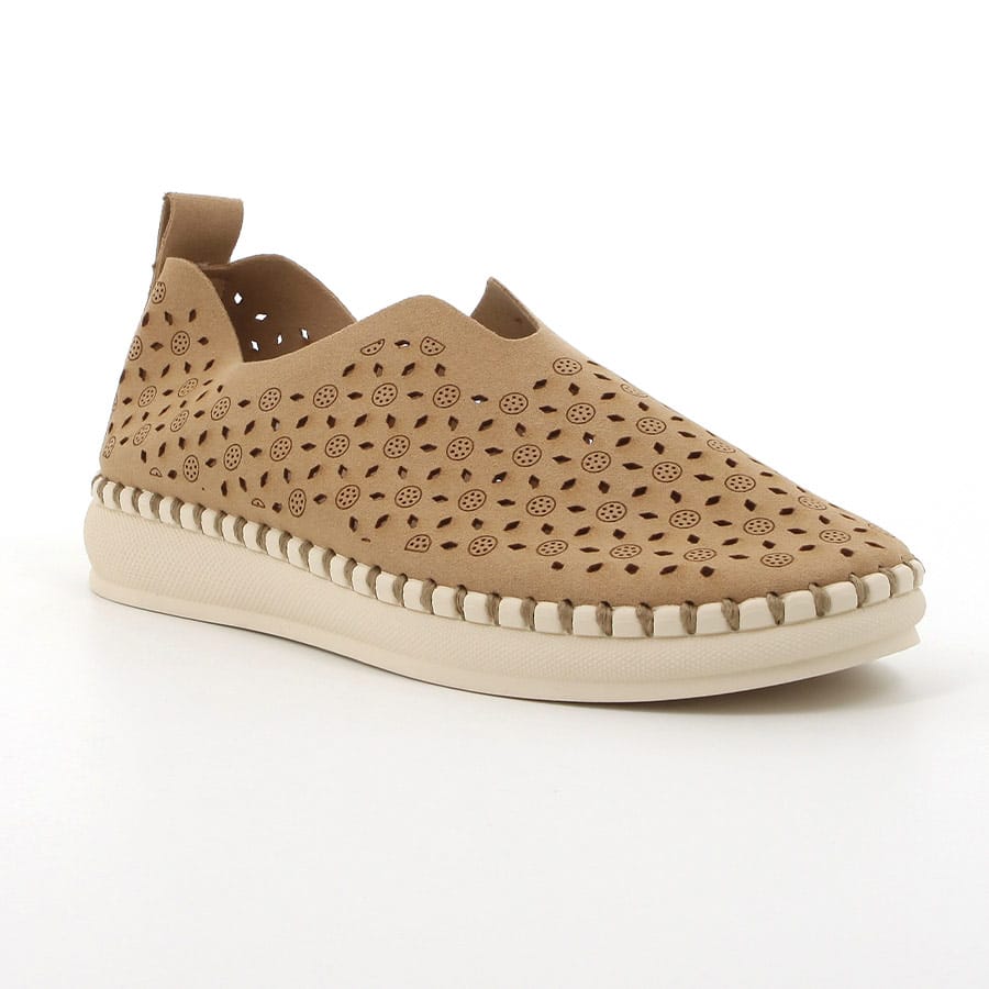 Soft Style Hush Puppies Sienna Casuals Tan