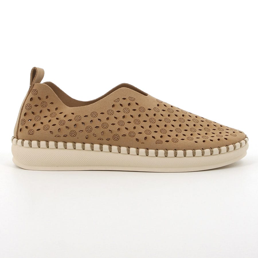 soft style Hush Puppies Sienna Casuals Tan