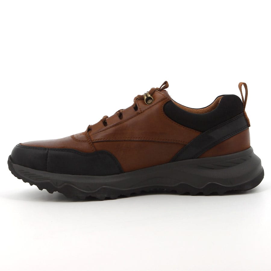Soft Style Maverick Casual Brown Waxy Nubuck