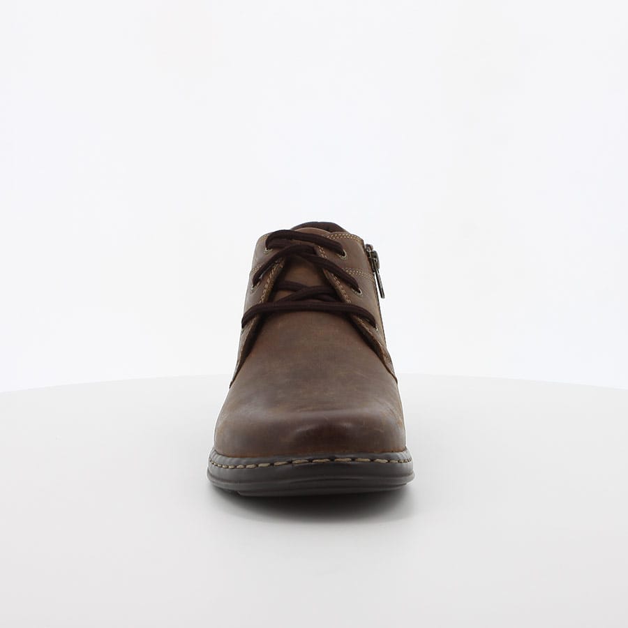 Soft Style Nils Chestnut