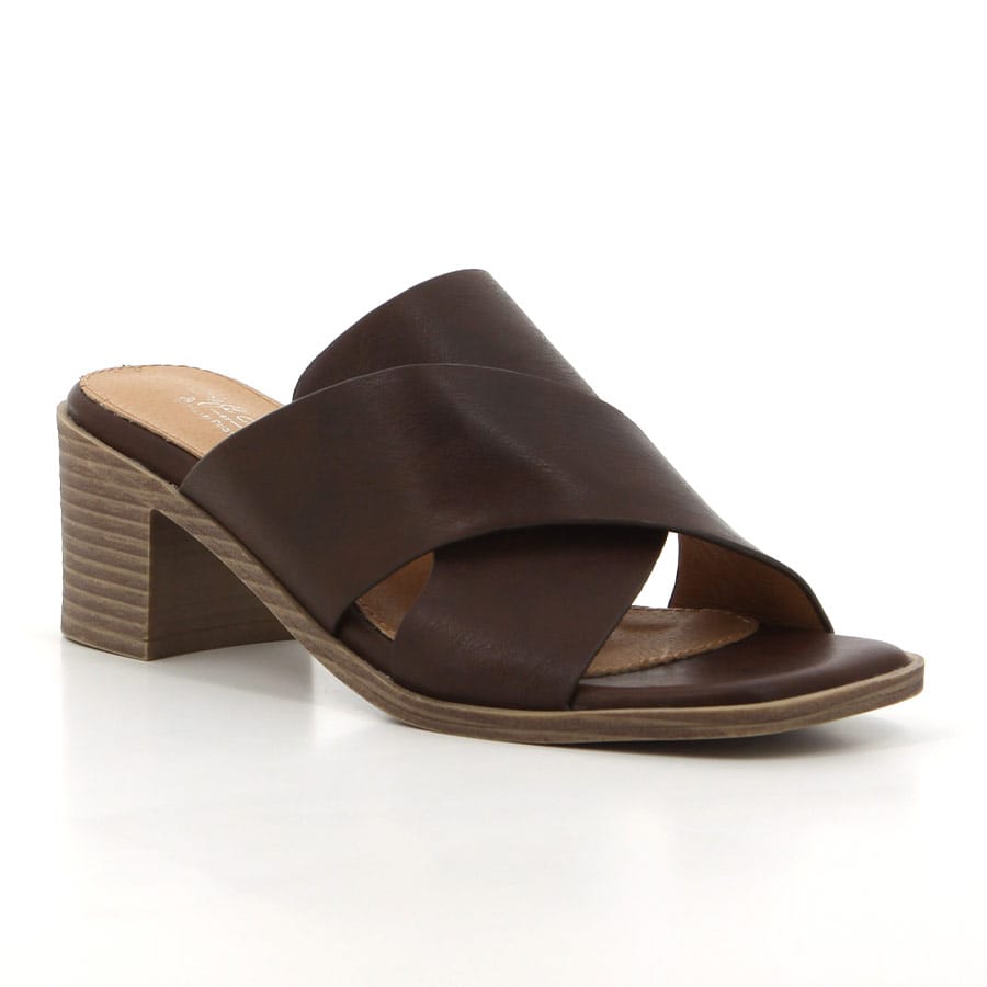 Soft Style Soft Abany Heeled Mules Choc