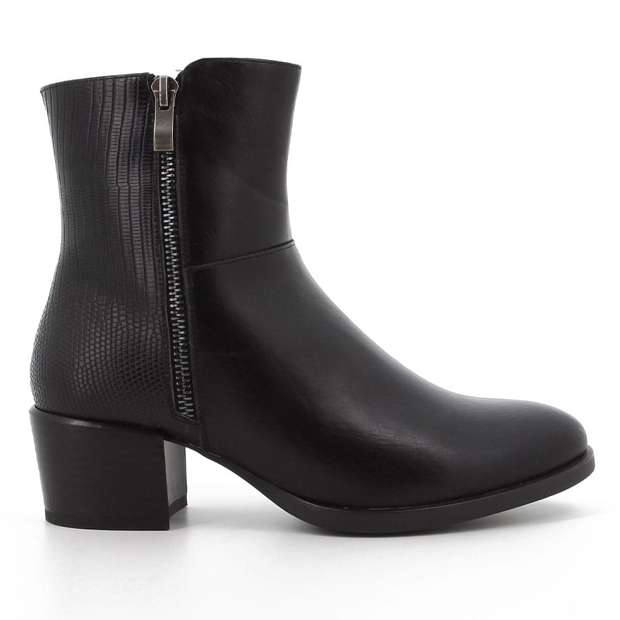 soft style Soft Gerada Ankle Boots Black