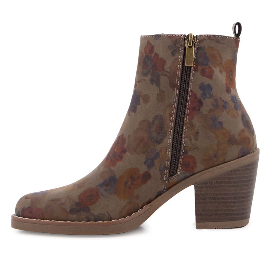 Soft Style Soft Karen Ankle Boots Floral