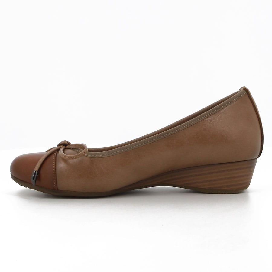 Soft Style Soft Rishelle Wedges Caramel Tan
