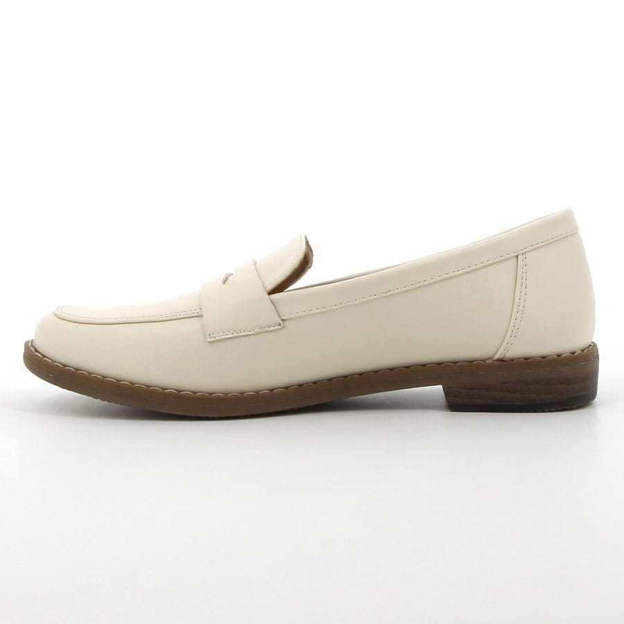 Soft Style Soft Tysan Loafers Ivory