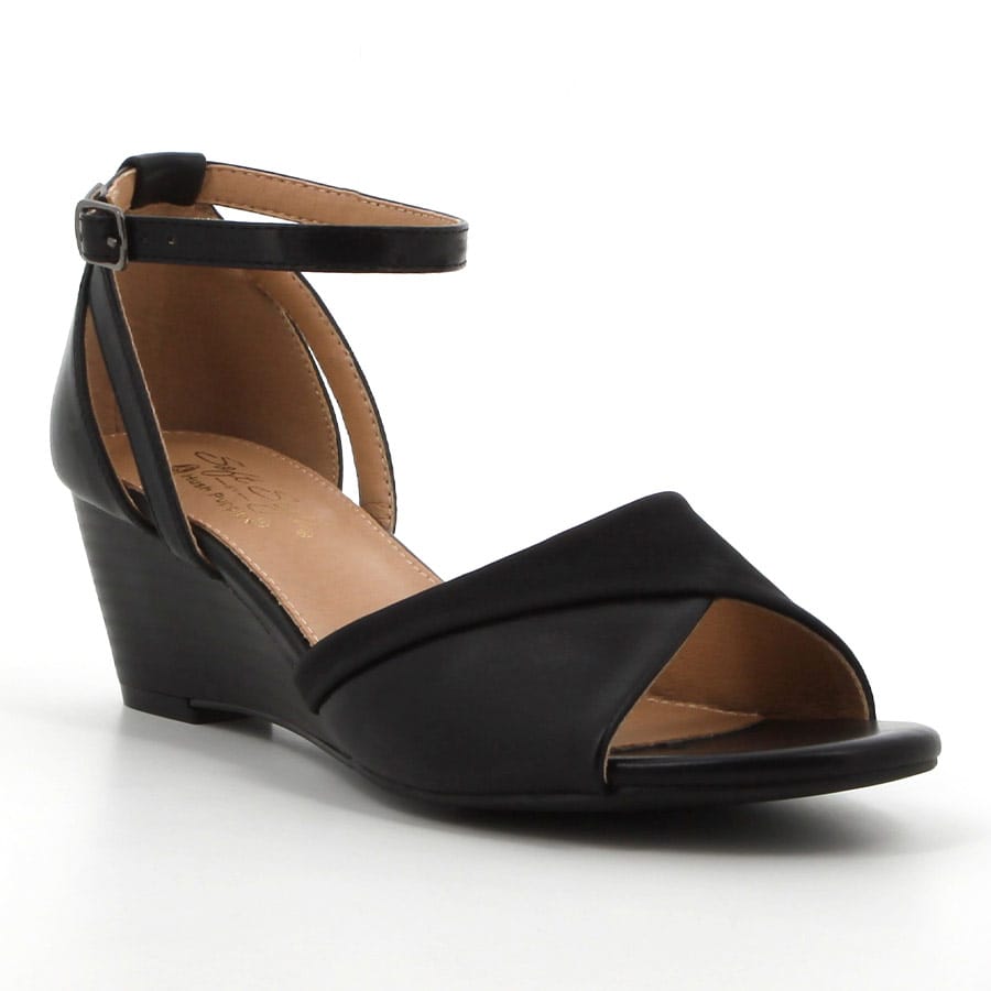 Soft Style Soft Xenia Wedge Sandals Black