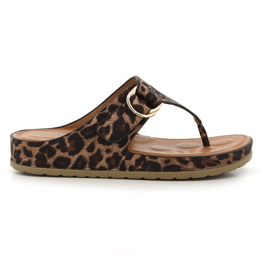soft style Soft Tanya Thong Comfort Sandals Leopard