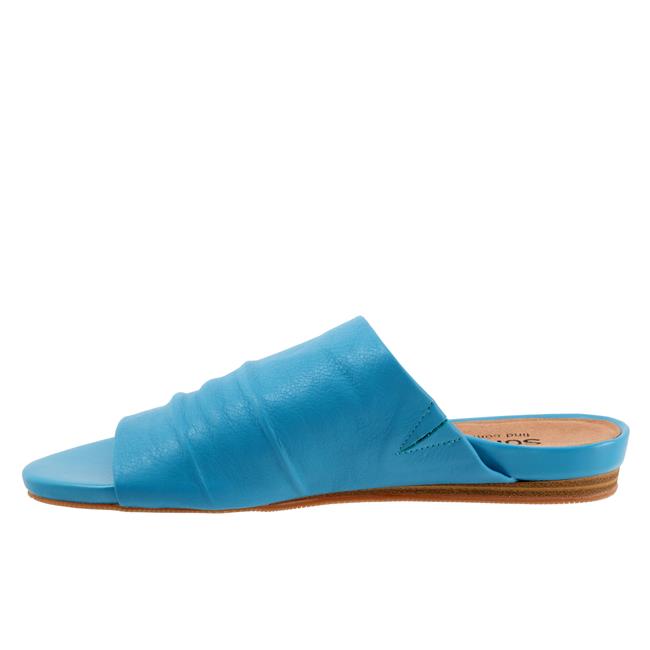 Softwalk Camano Sandals Sky Blue