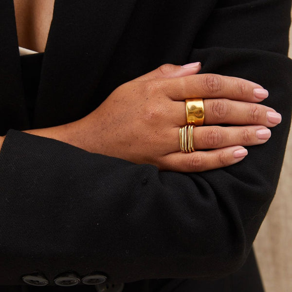 Soko Ripple Band Ring Ring