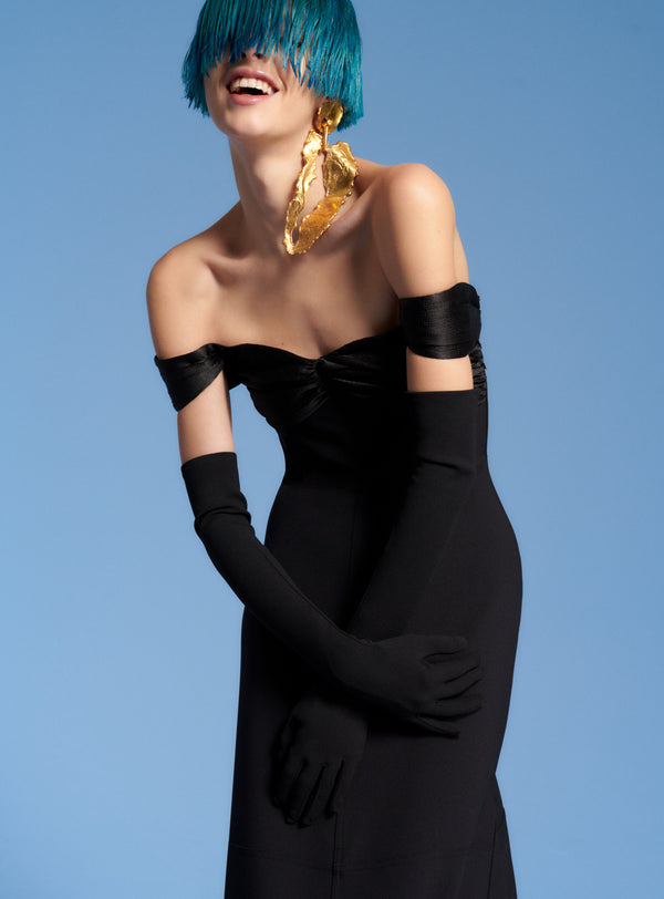 Solace London The Dahlia Midi Dress In Black