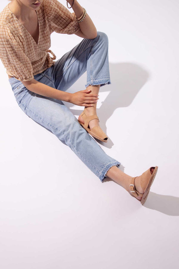 Solillas CUERO PESCA - Original Menorcan Sandals In Tan Nubuck Leather With Buckle