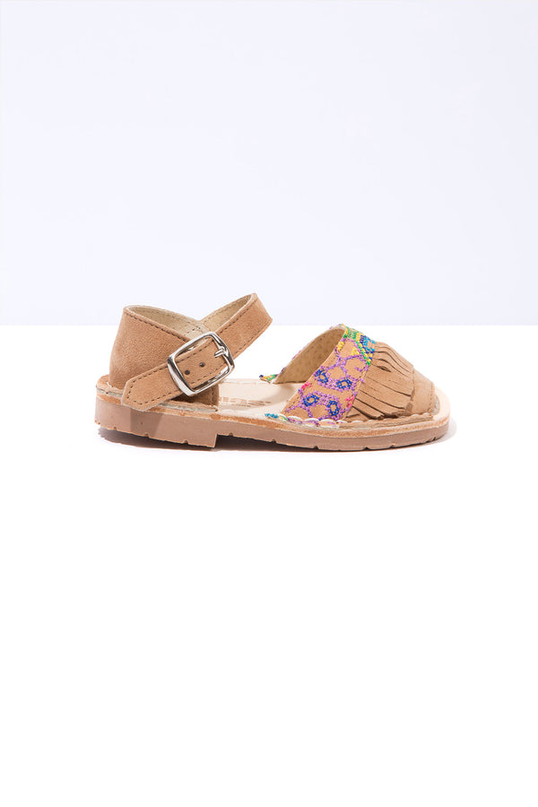 Solillas Folkloricito - Embroidered Leather Buckle Sandals