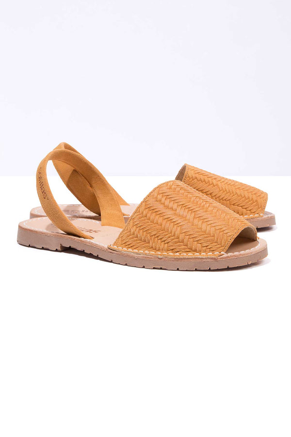 Solillas ILLA - Original Menorcan Sandals In Tan Woven Suede Leather