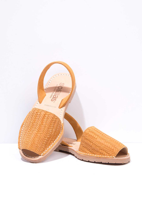 solillas ILLA - Original Menorcan Sandals in Tan Woven Suede Leather